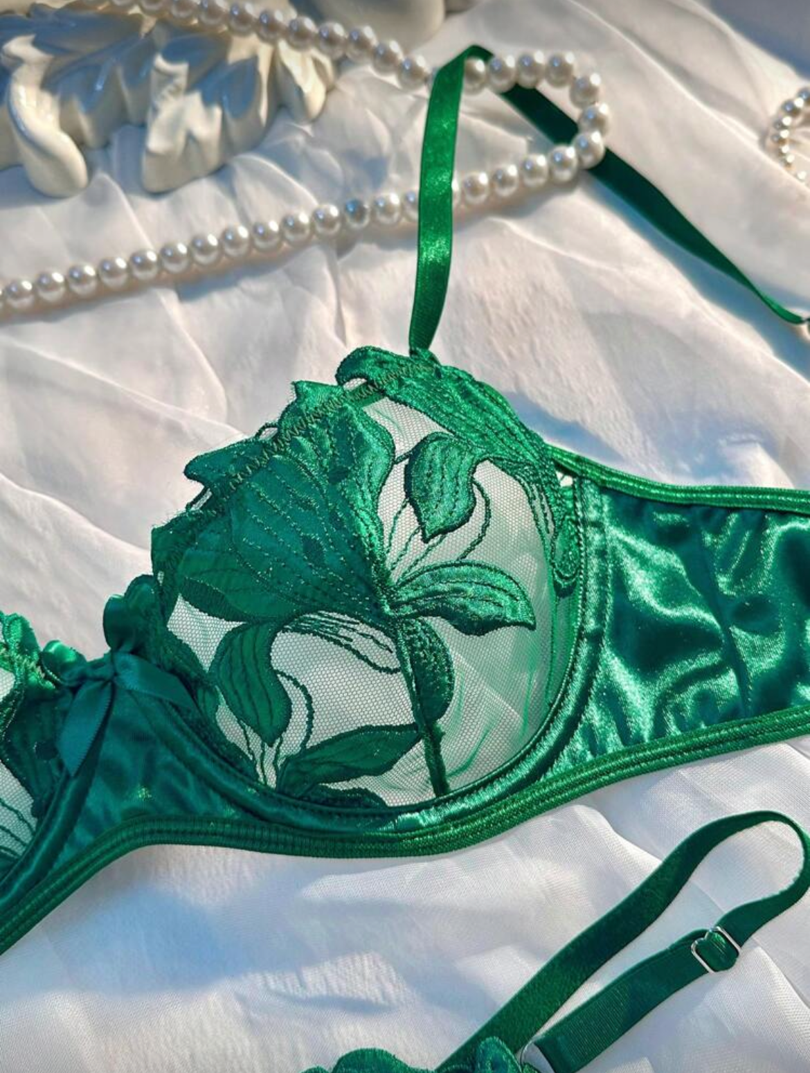 Conjunto verde encaje